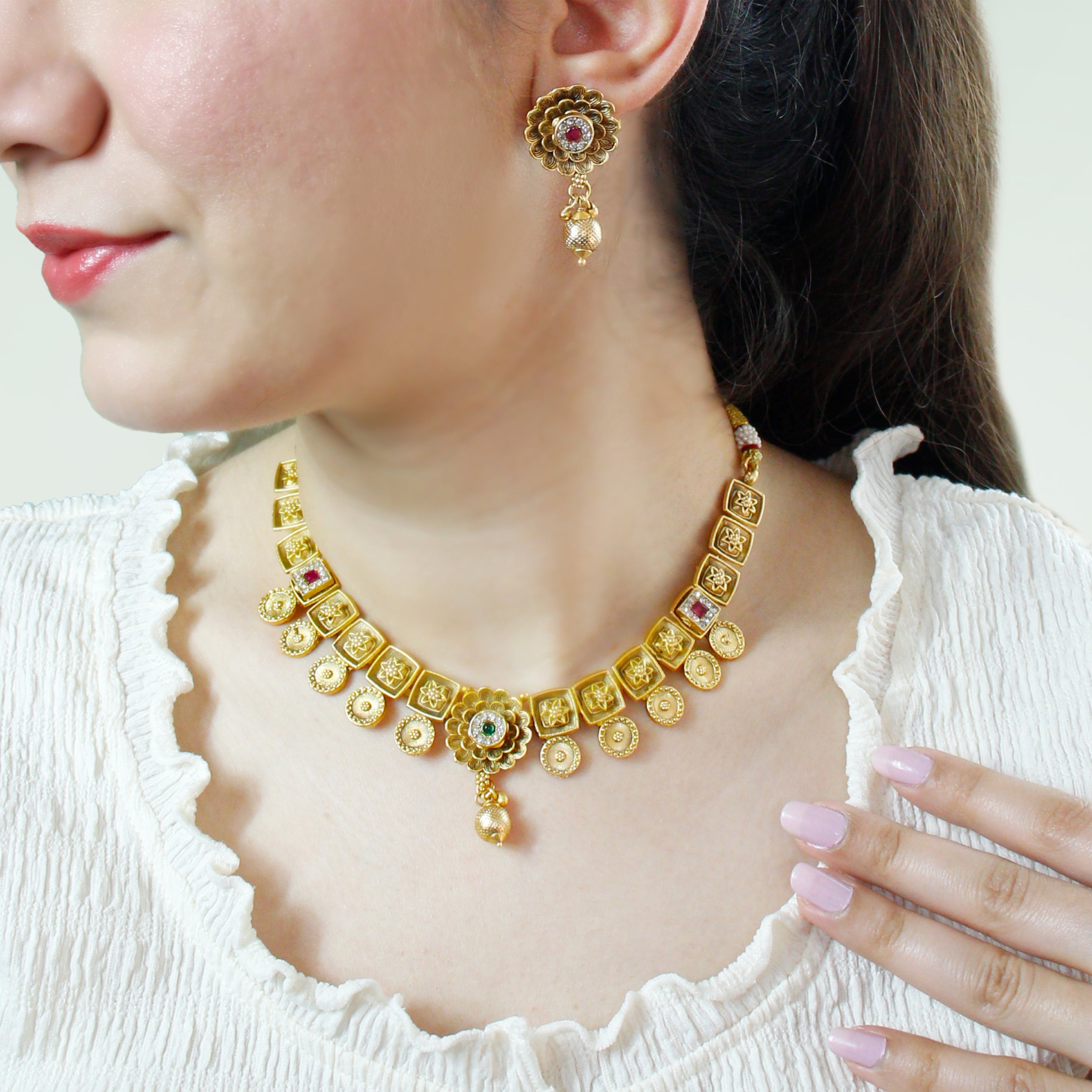 Antique Golden Necklace Lovedovez